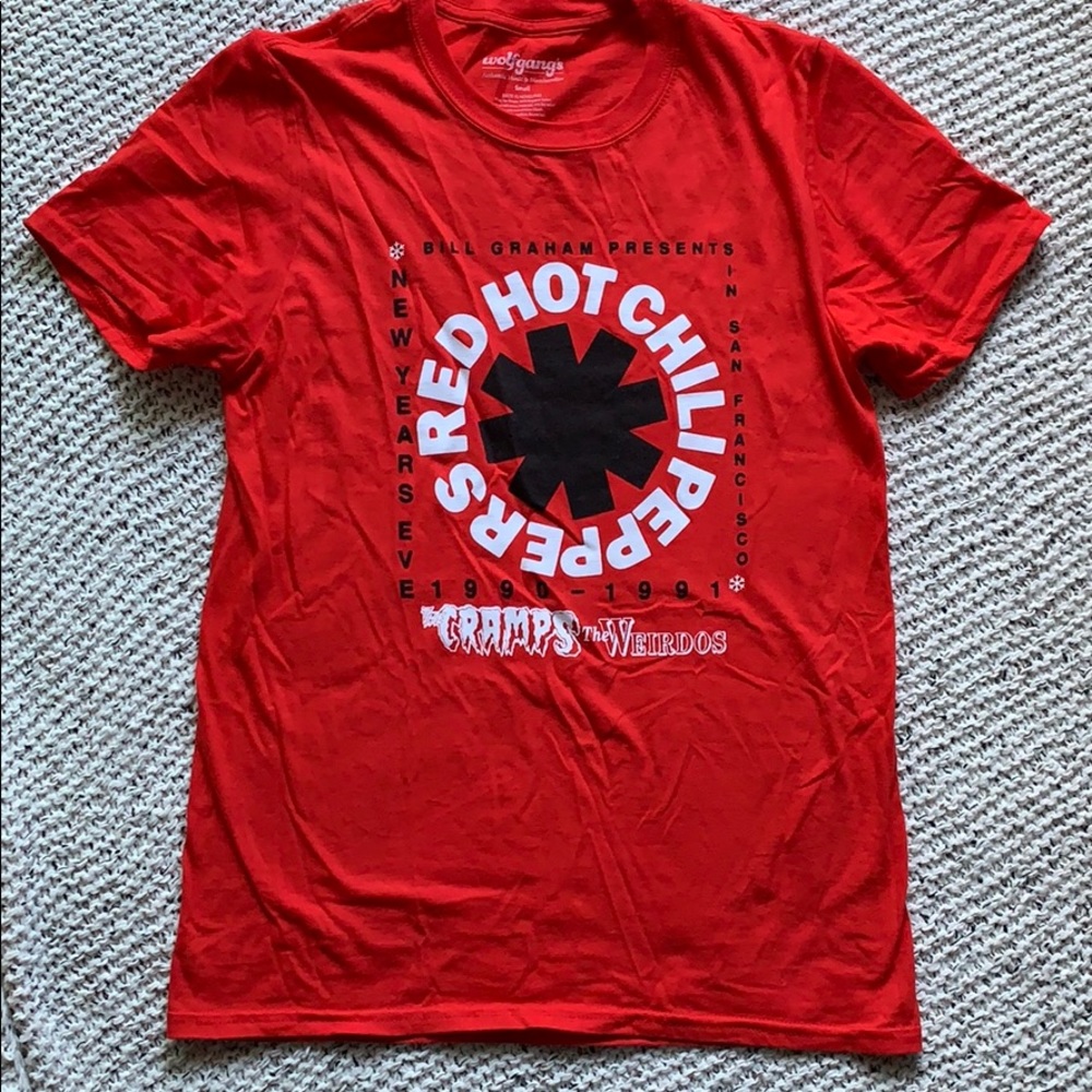 Graphic tee